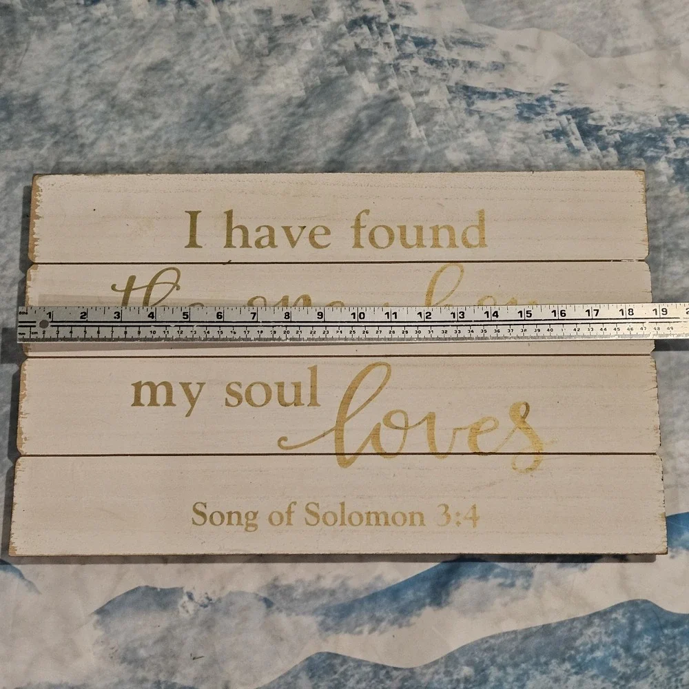 Christian Wooden Wall Decor Sign Song Of Solomon 3:4‎ Farmhouse Plaque